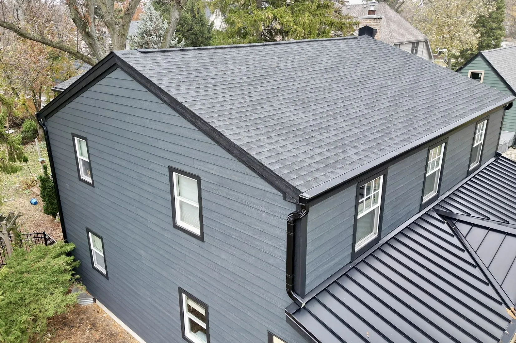 LP Siding and Gutters in Downers Grove, project view 1