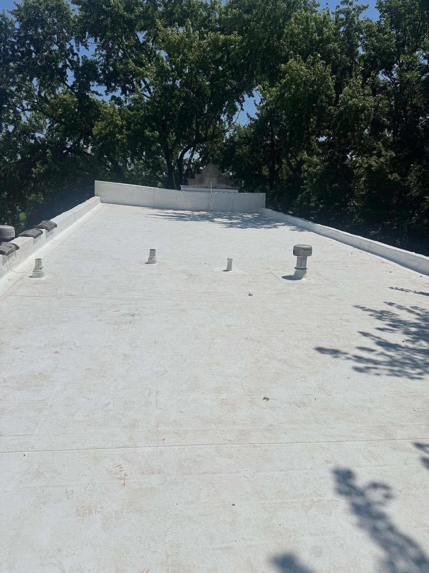 Low-Slope Roofing in Oak Lawn